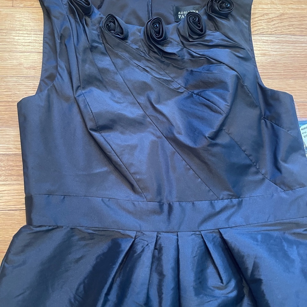 Adrianna Papell Women’s 6 Elegant Black Dress - Picture 2 of 6